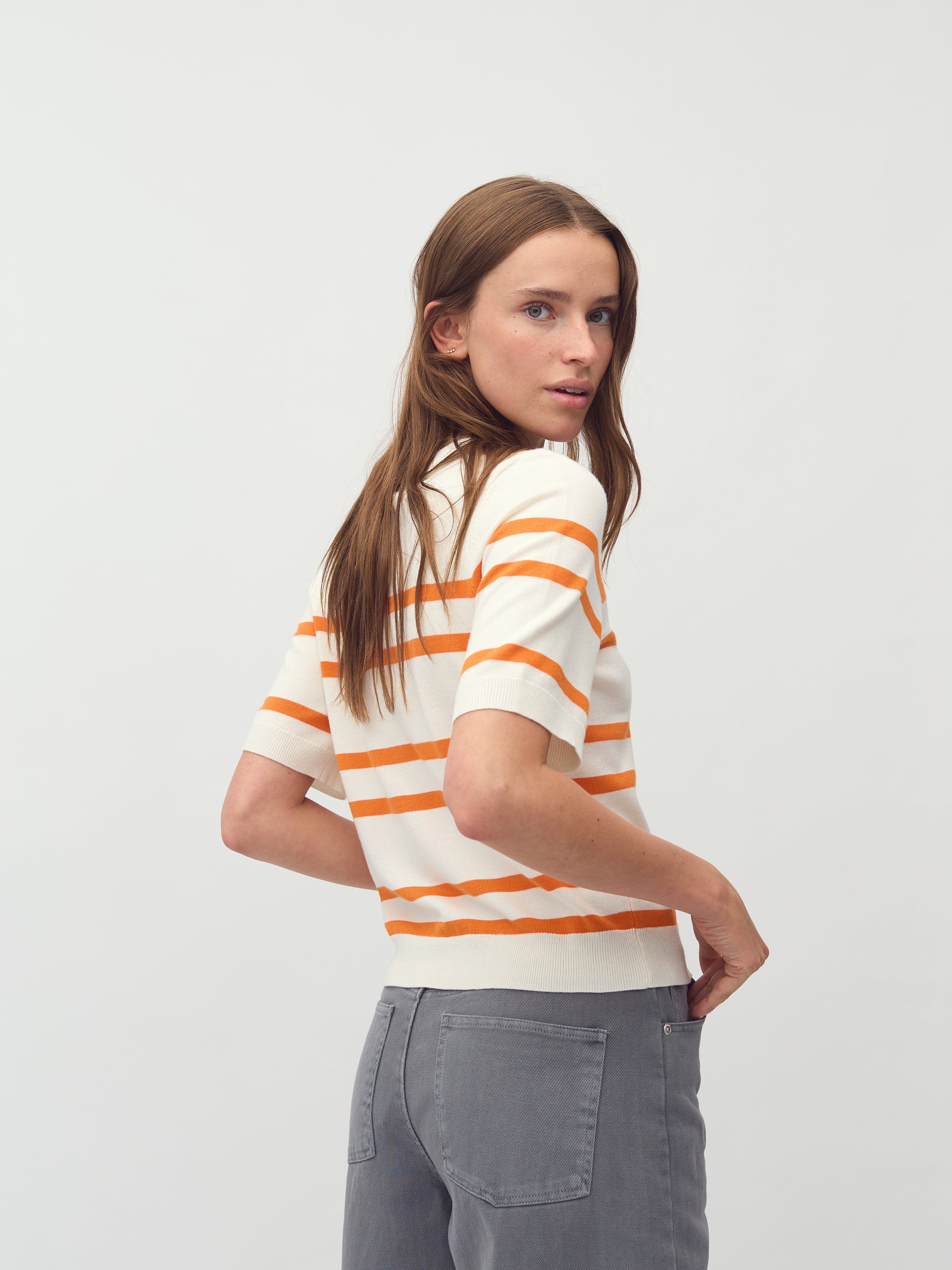 Carla-M_Sugar Orange Peel Stripe_Model_