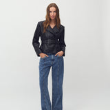 Salivia-M_Black_Model_