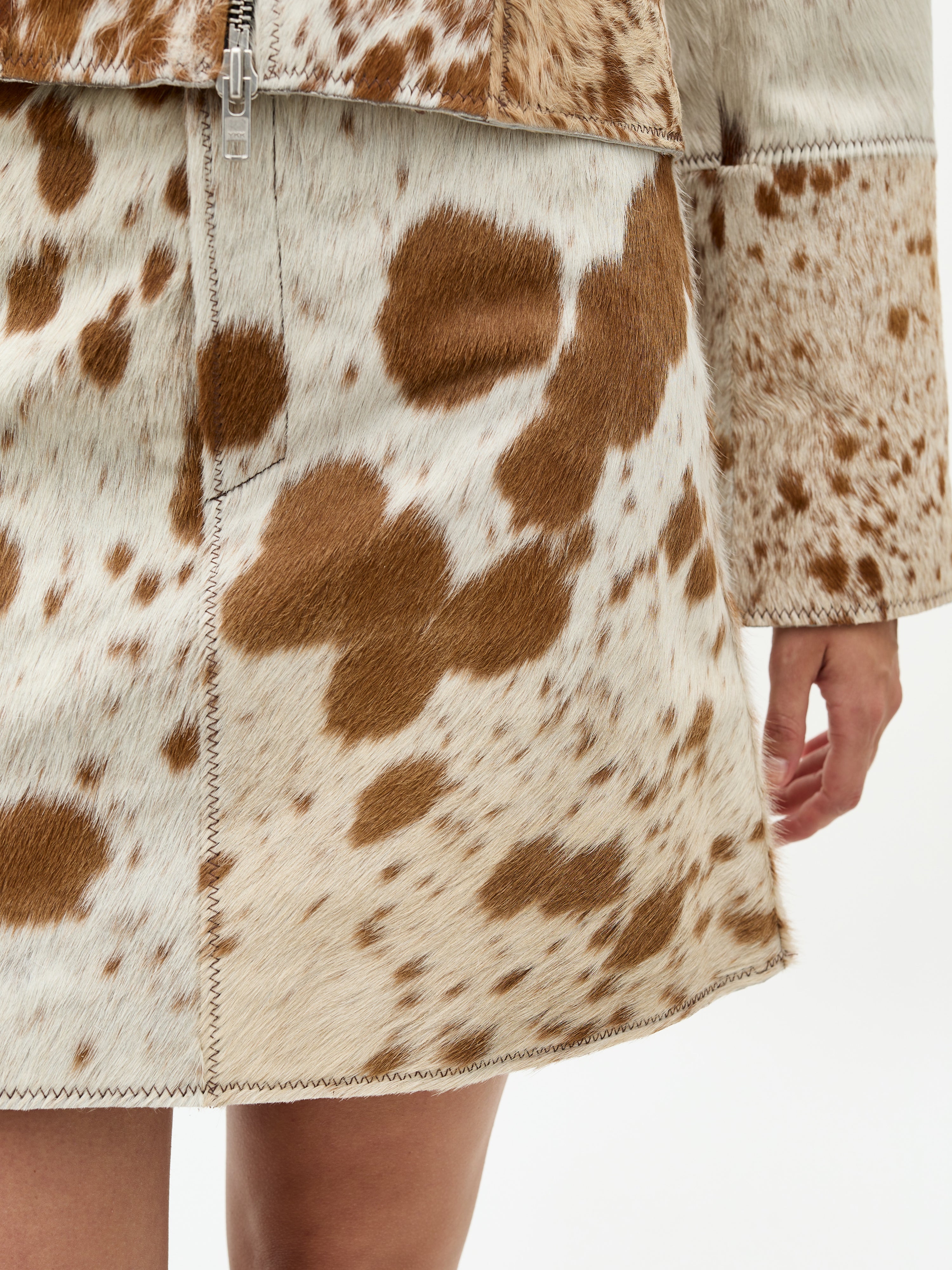 Faye-M_Brown Cow_Model_3