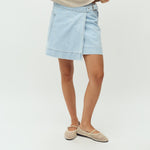 Kalinca-M_Lighter Blue Wash_Model_1