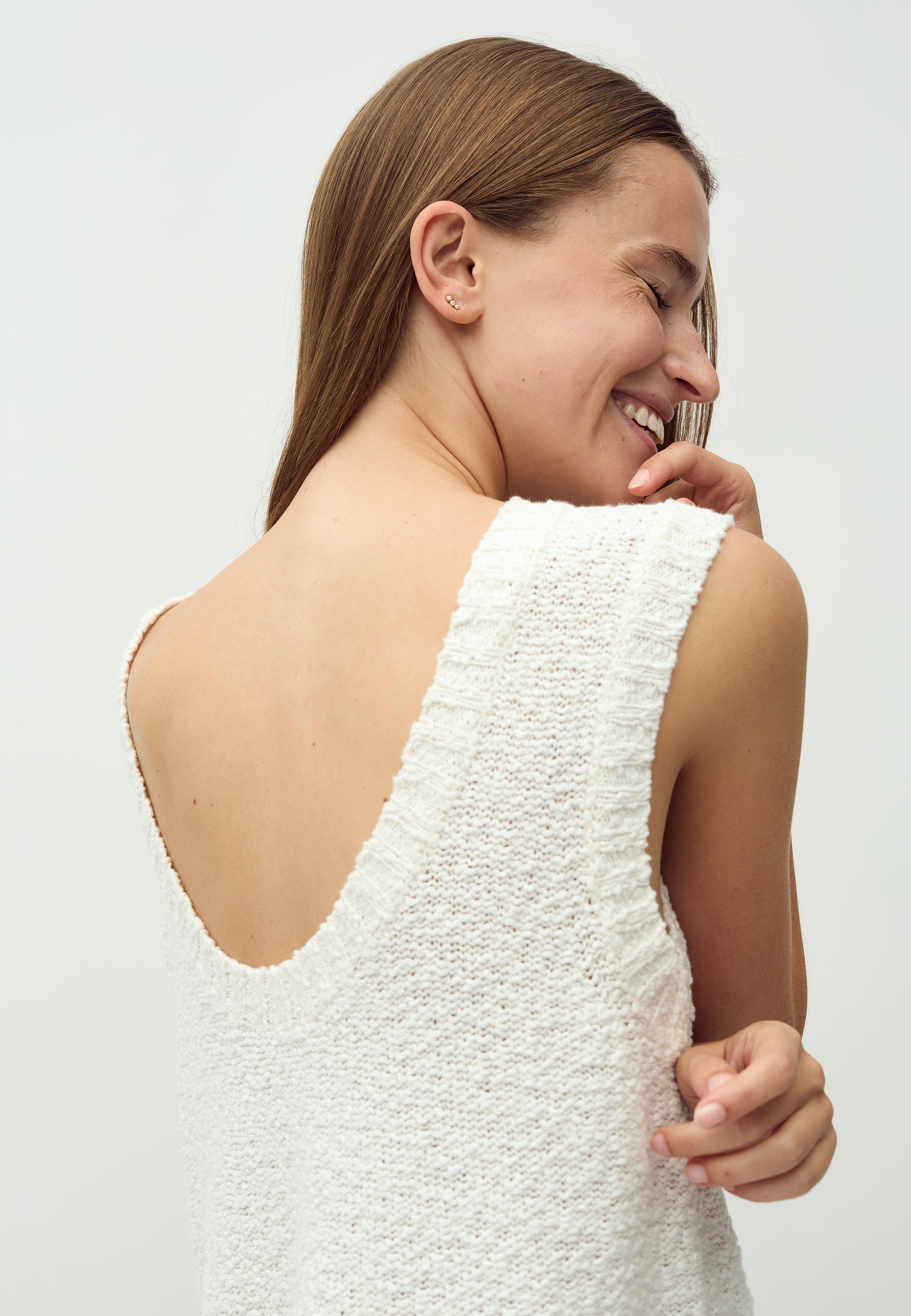 Merae-M_White_Model_1
