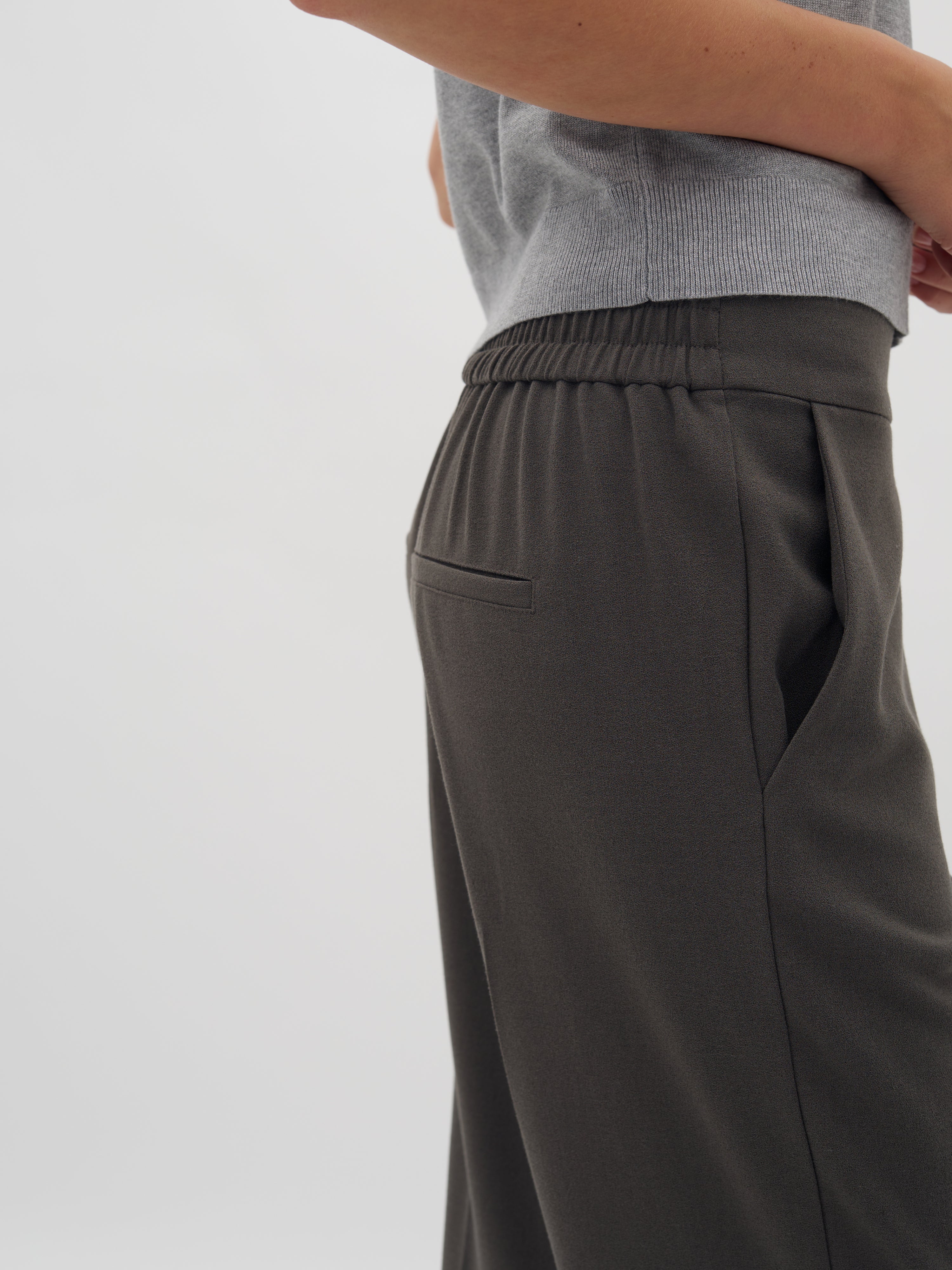 Nina-M_Fallen Rock_Model_2