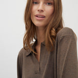 Sika-M_Dark Brown Melange_Model_1