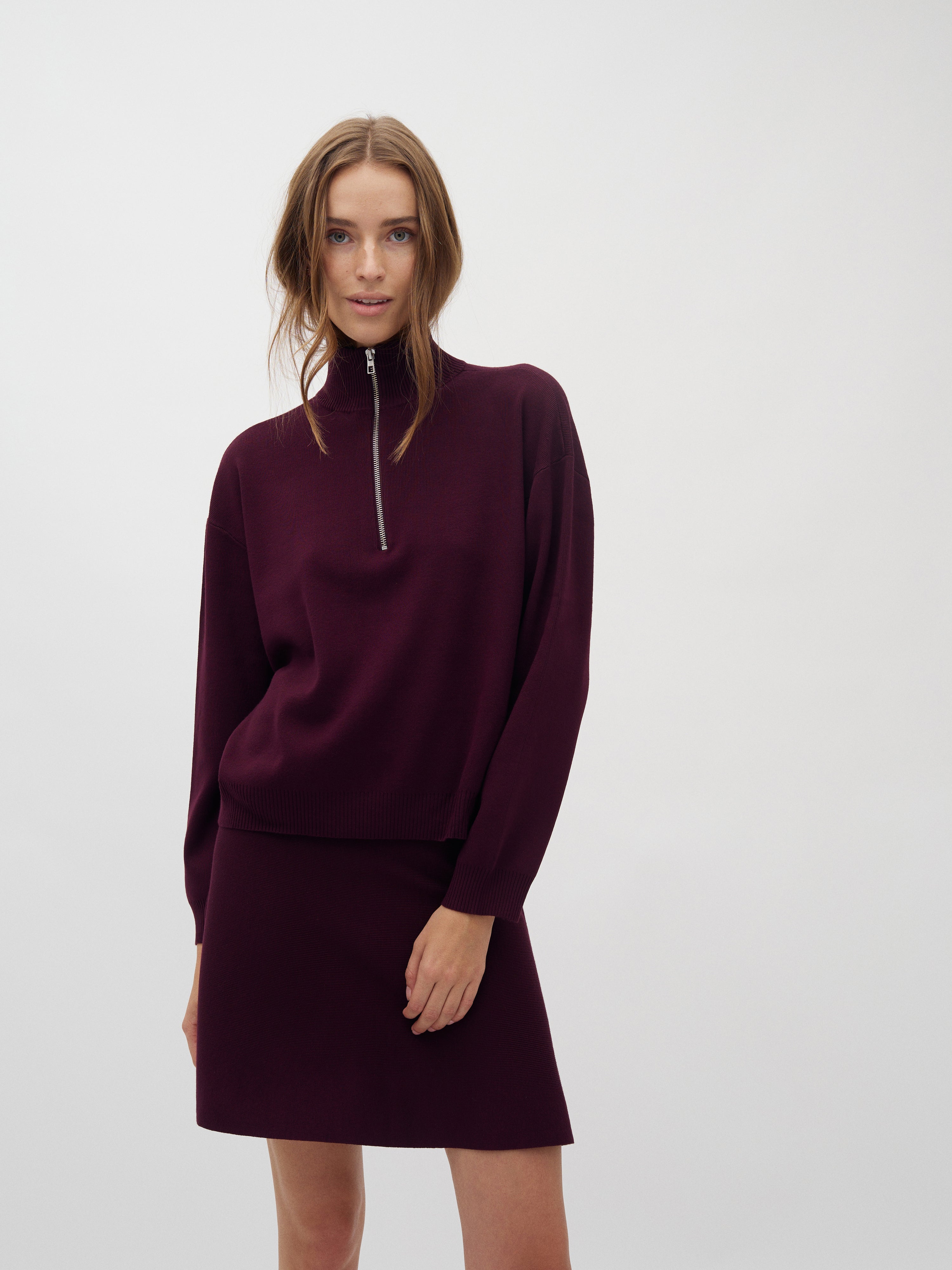 Joely-M_Vineyard Wine_Model_0