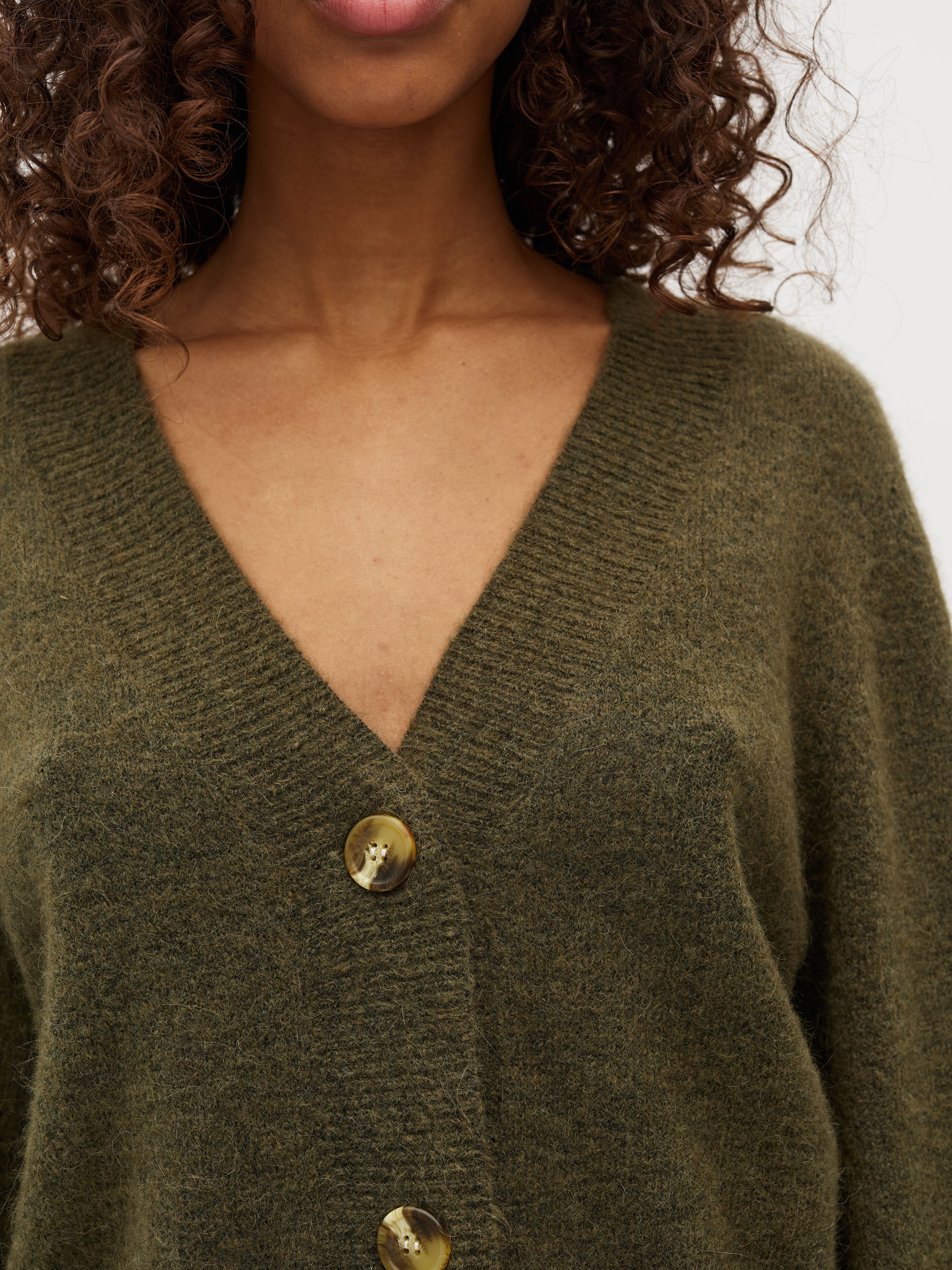 Molenda-M_Green Leaf_Model_1