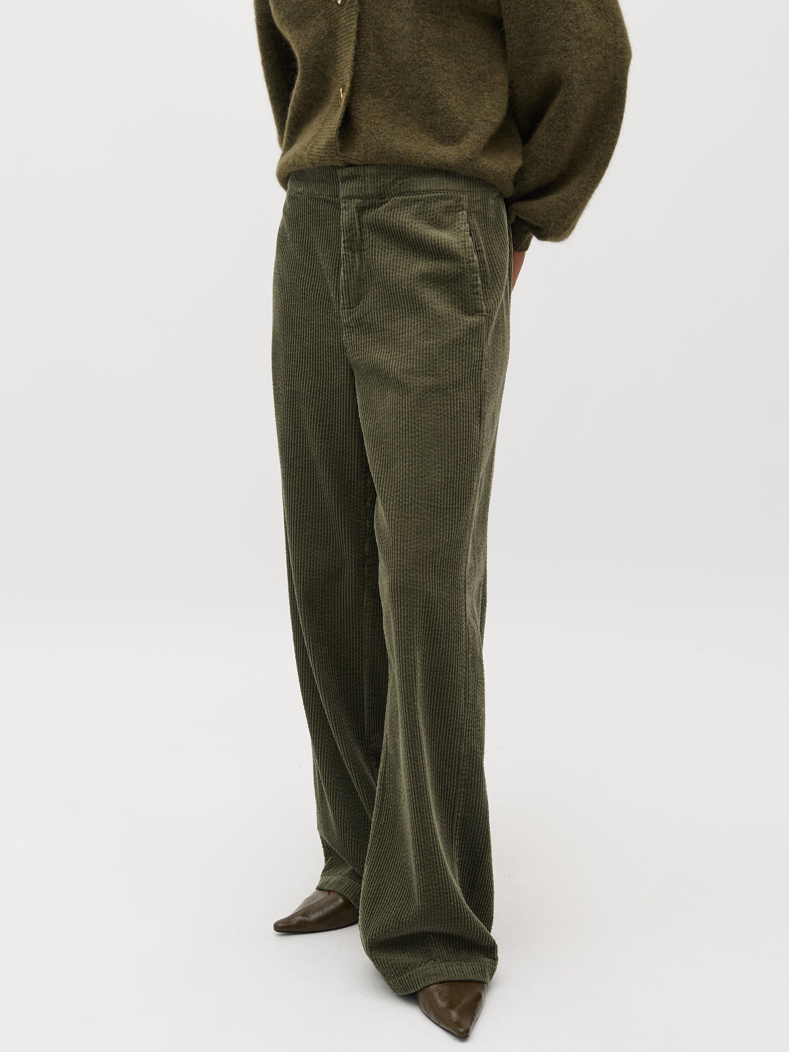 Picana-M_Green Leaf_Model_2