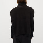 Tristiana-M_Black_Model_2