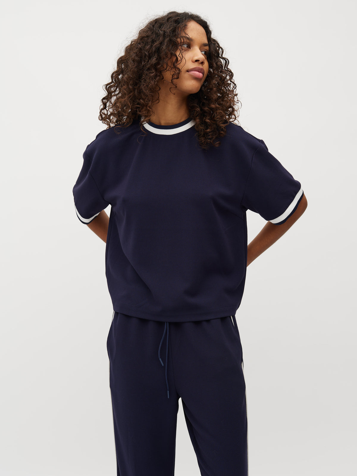 Rimaya-M_Blue Nights_Model_0