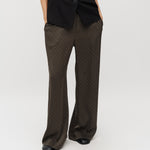 Asaka-M_Dark Grey_Model_1