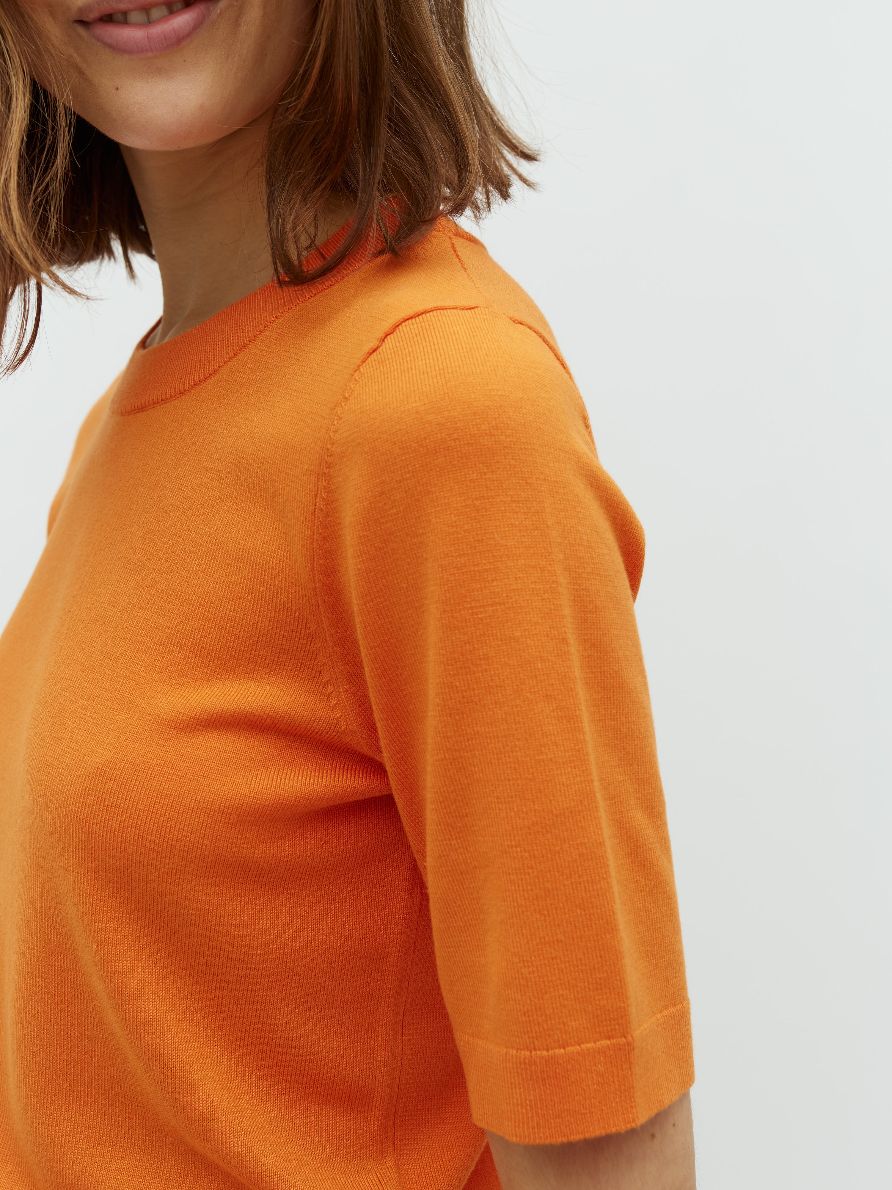 Carla-M_Orange Peel_Model_1