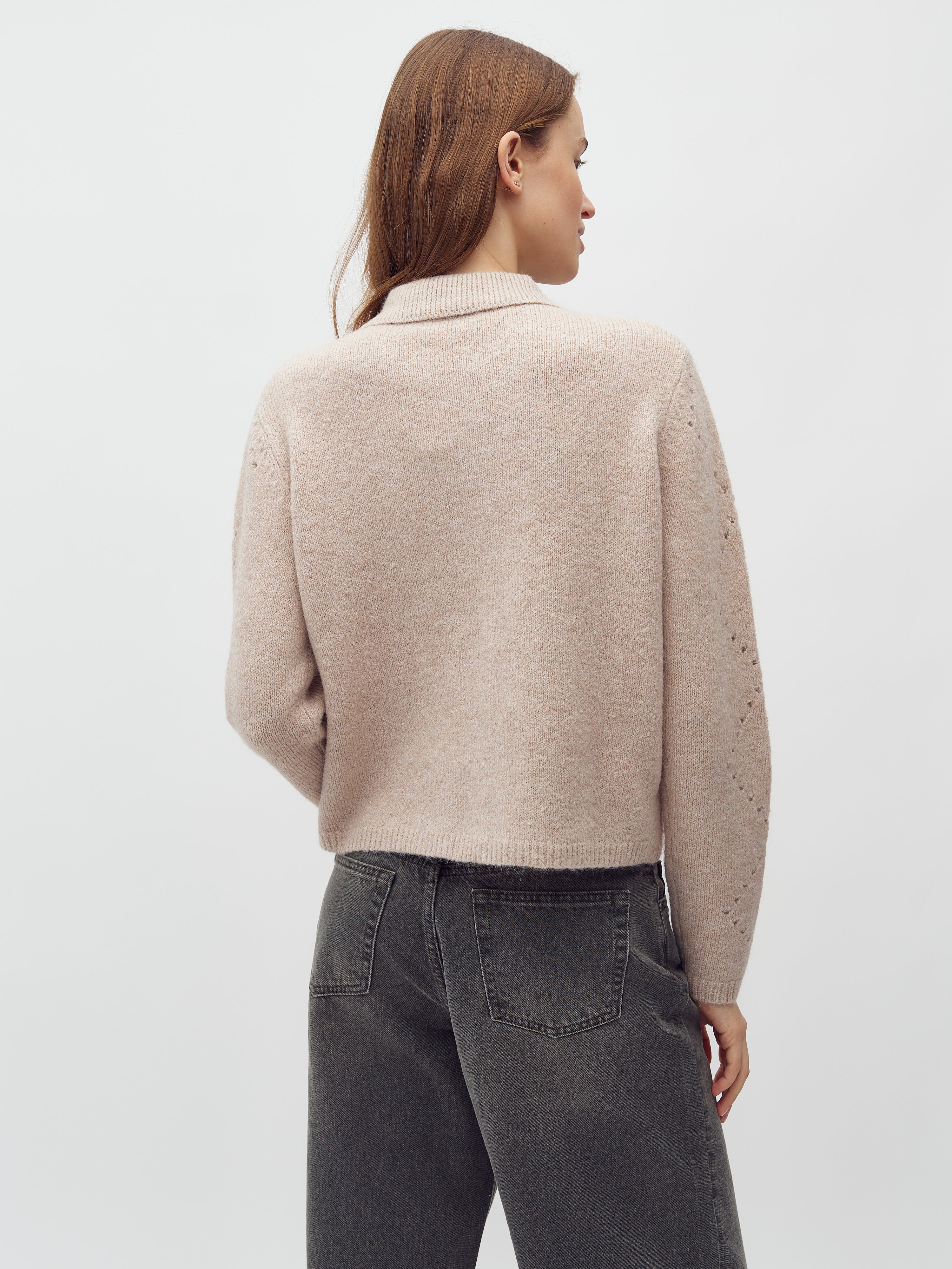 Pallioma-M_Light Beige_Model_1