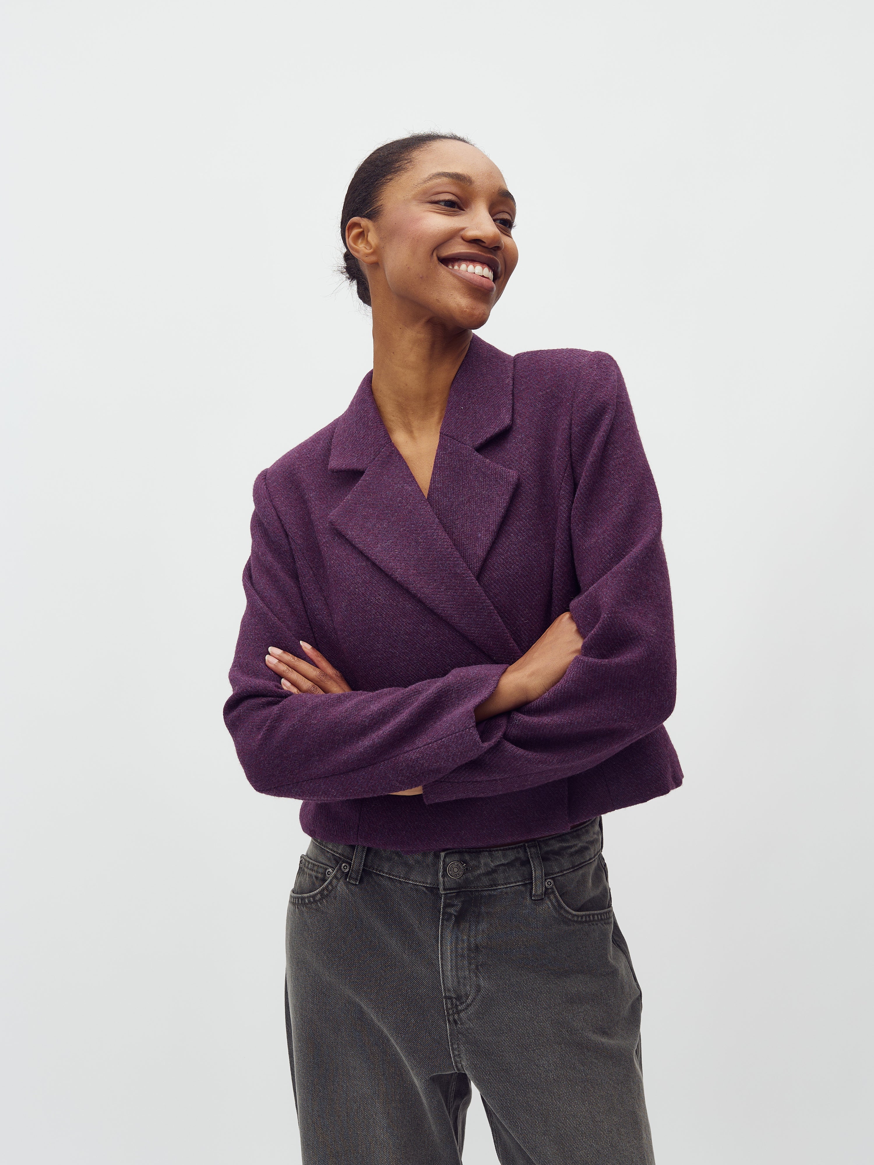 Iva-M_Greystone Twill_Model_1