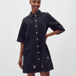 Calamya-M_Black Midnight Wash_Model_1