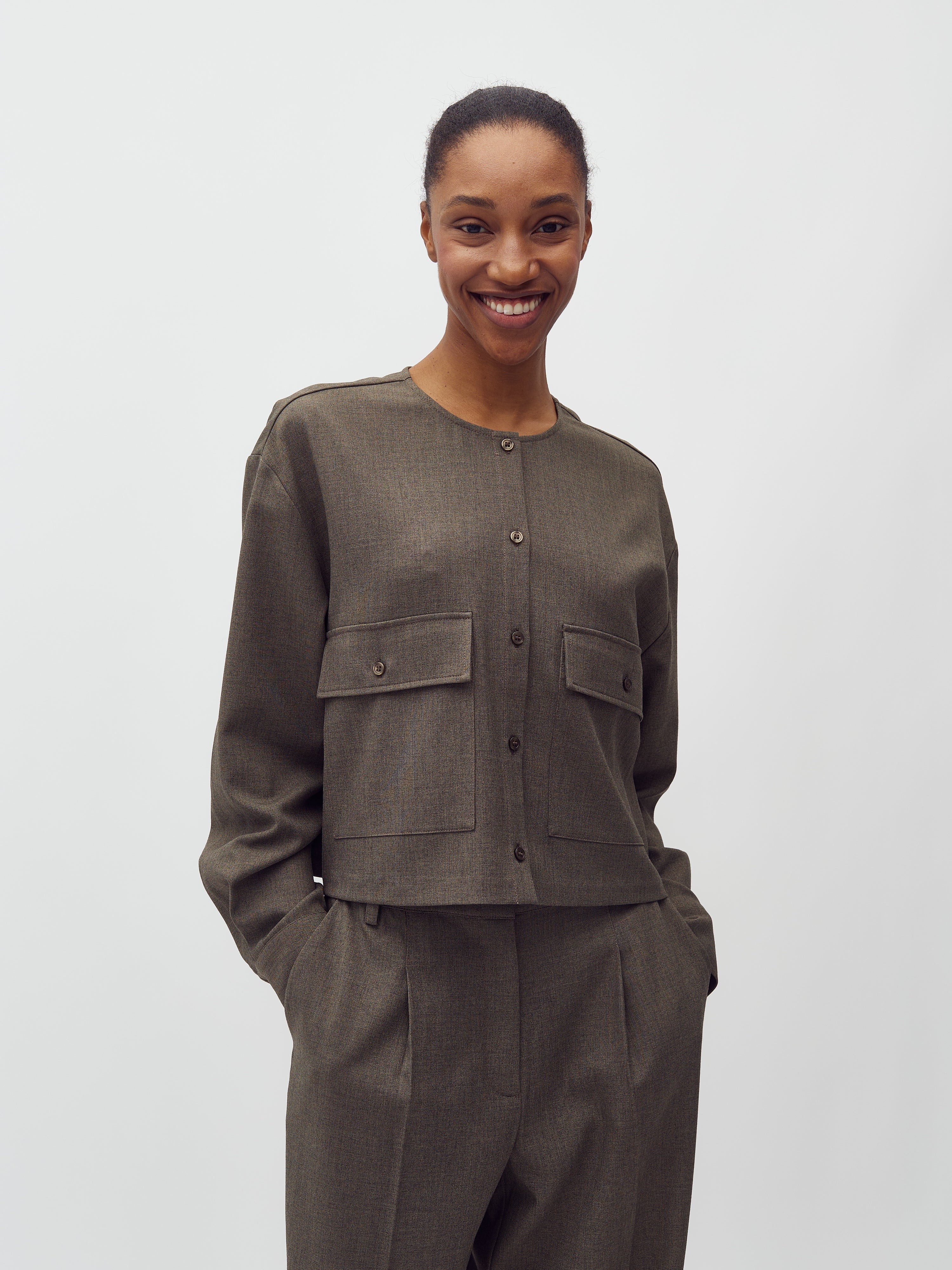 Lican-M_Deep Green Melange_Model_1