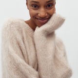 Gillis-M_Light Beige_Model_1