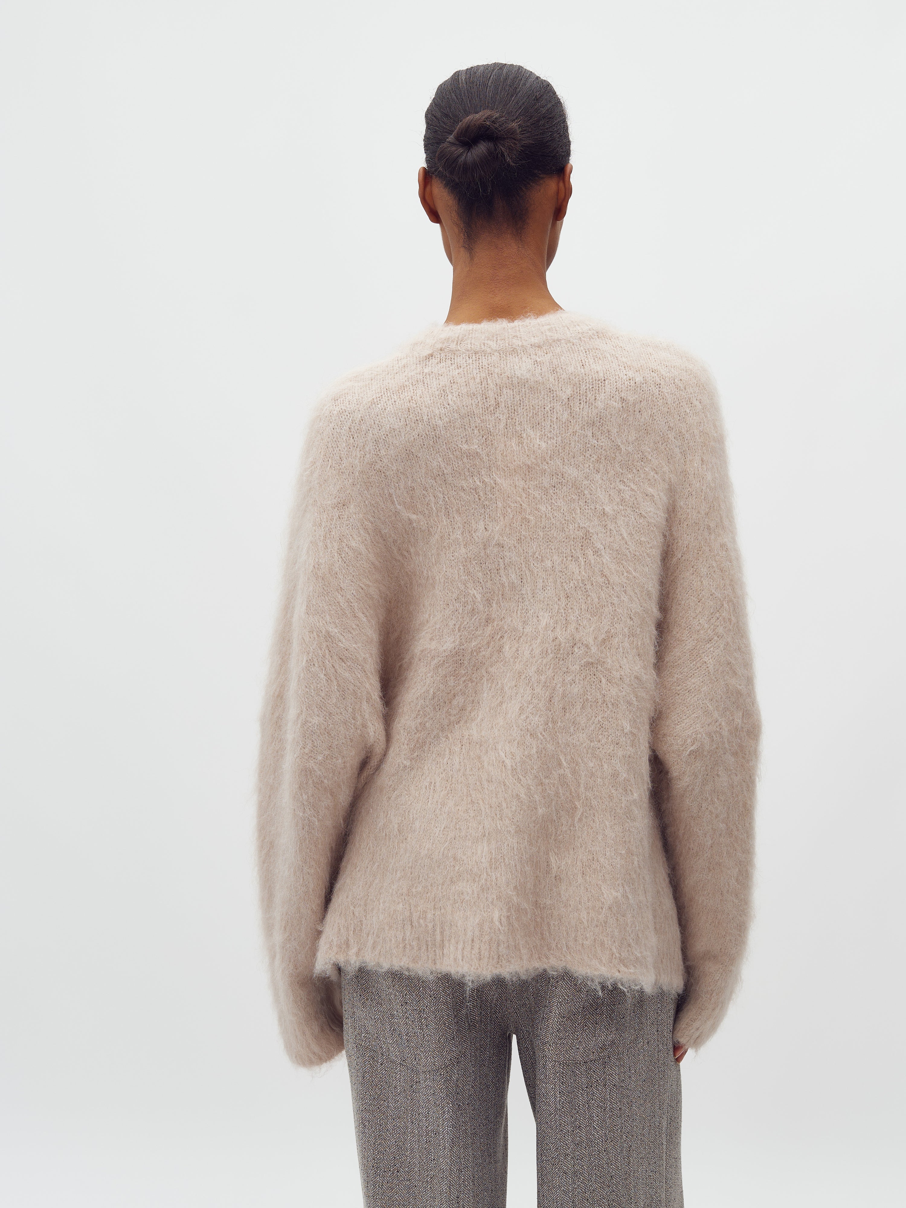 Gillis-M_Light Beige_Model_4