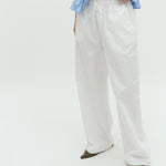 Grasielle-M_White_Model_1