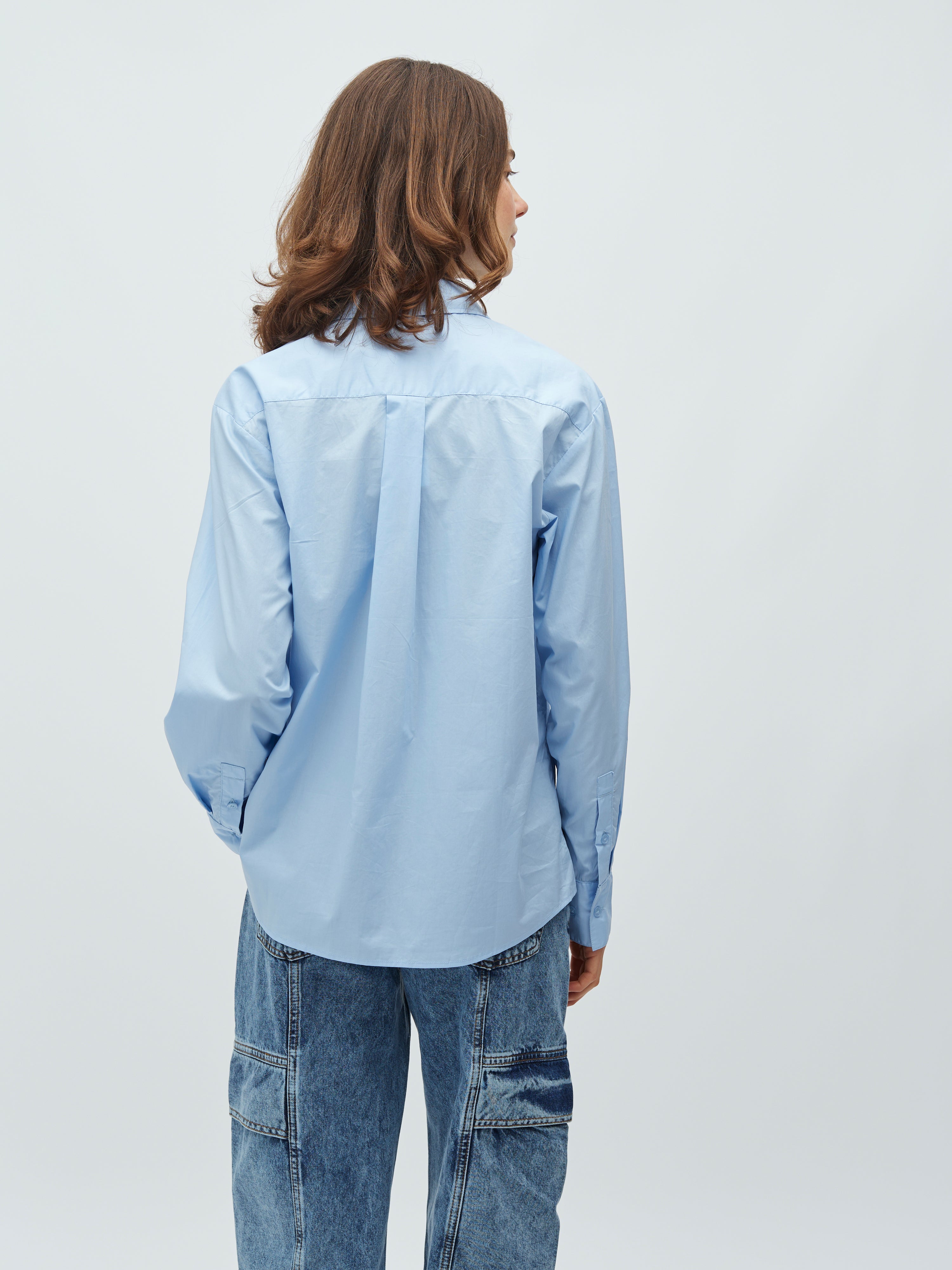 Aurore-M_Classic Light Blue_Model_1