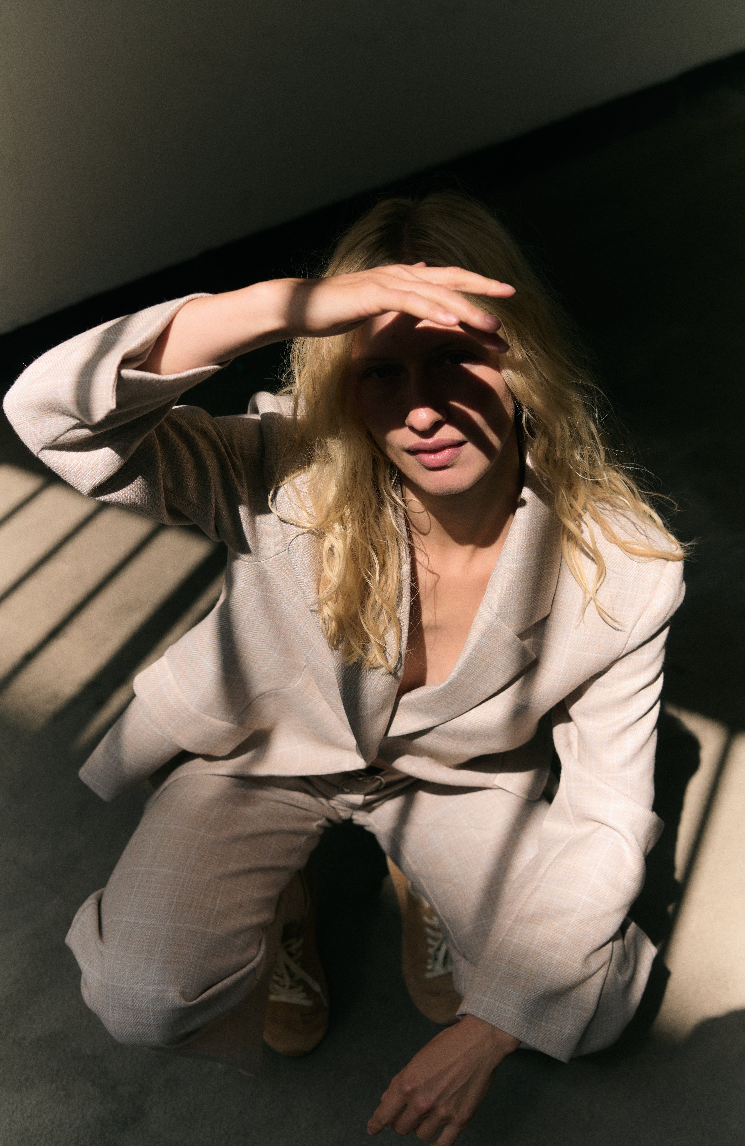 Howla-M_Beige Check_Image_8