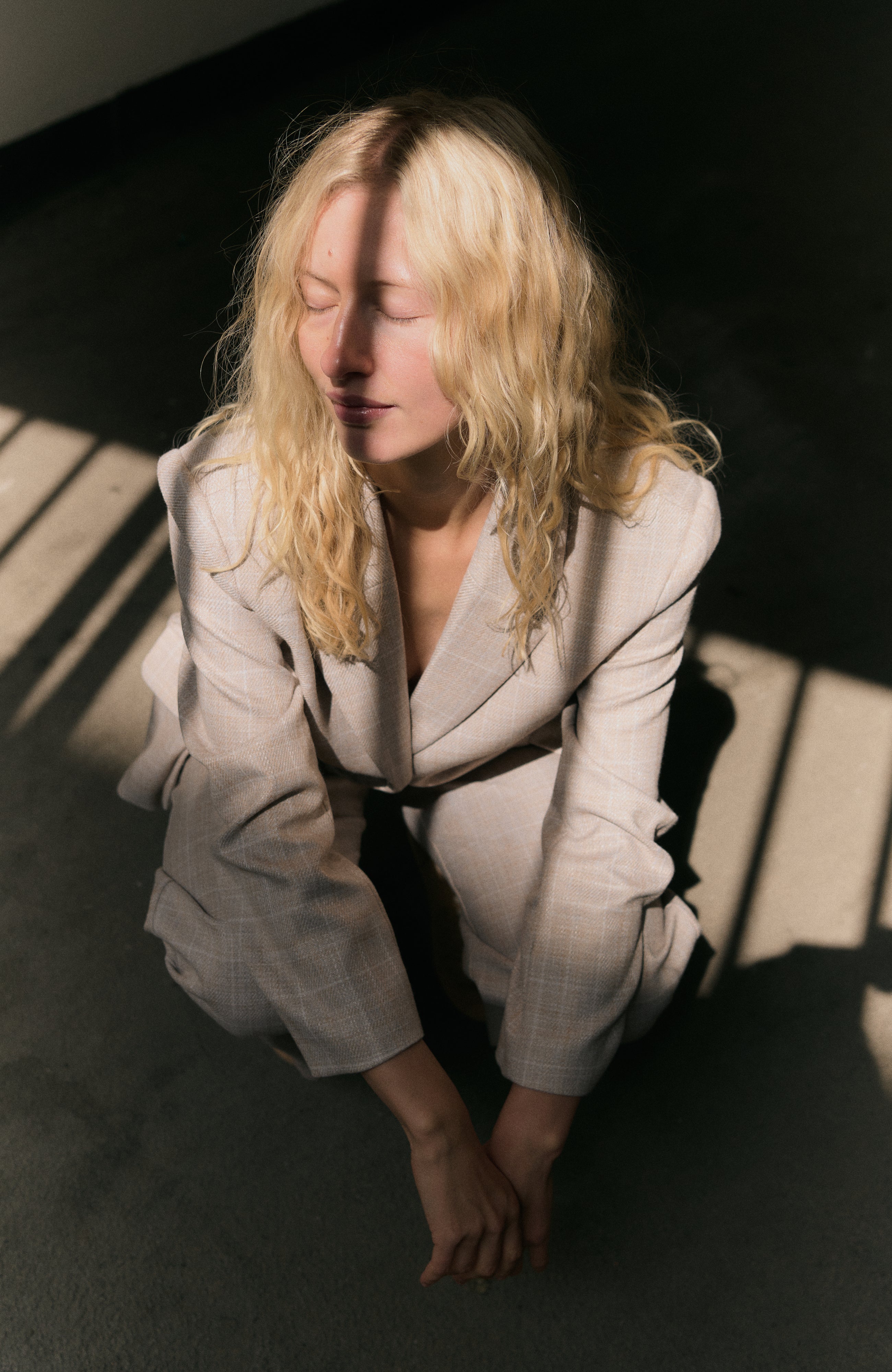 Howla-M_Beige Check_Image_9