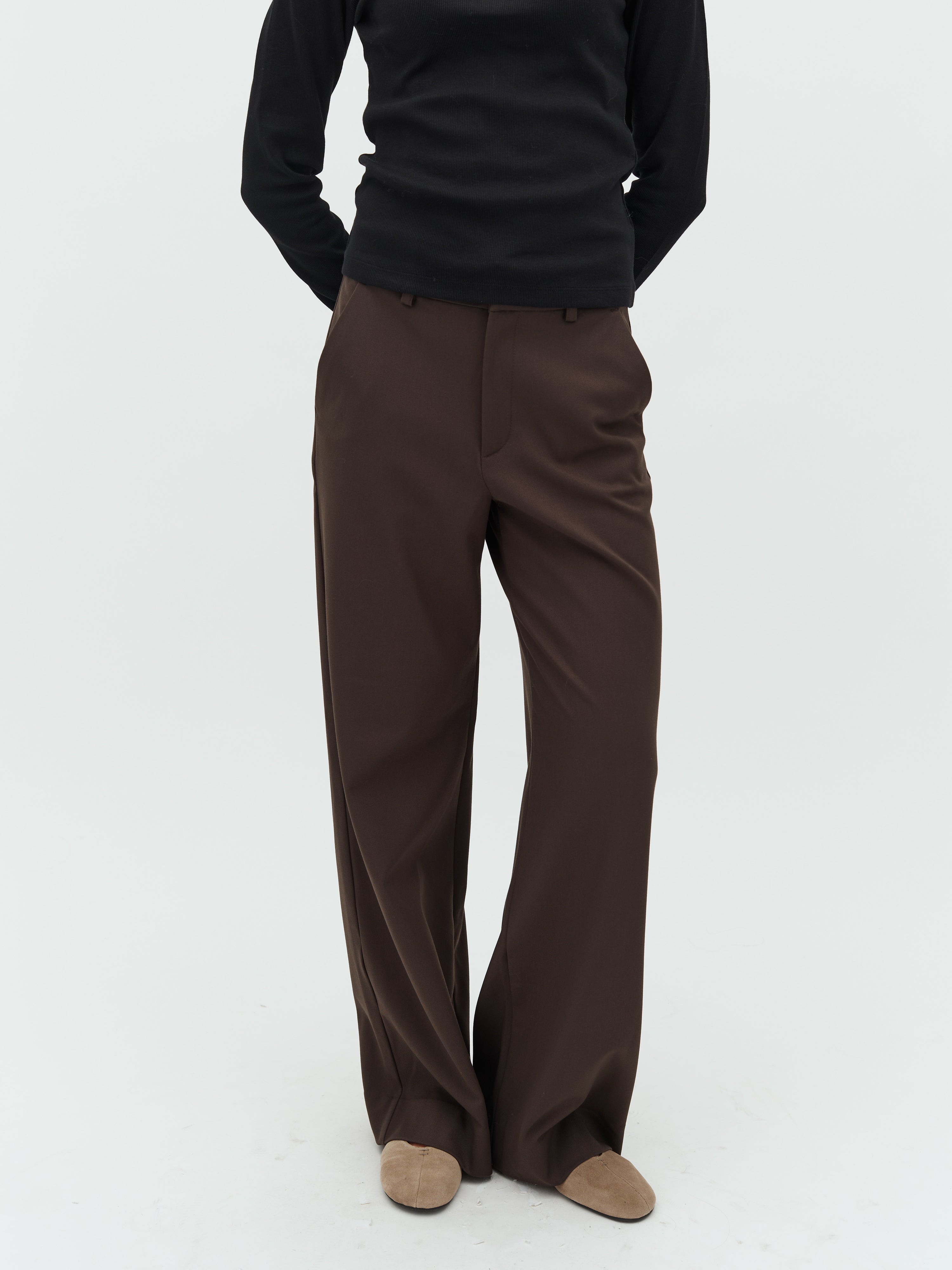 Lucy-M_Coffee Brown_Model_1