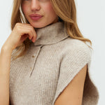 Tristiana-M_Light Taupe Melange_Model_1