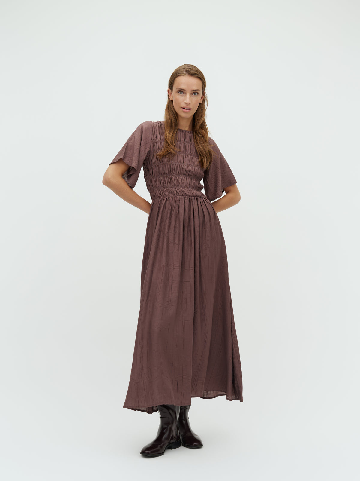 Mehina-M_Brown Lilac_Model_0