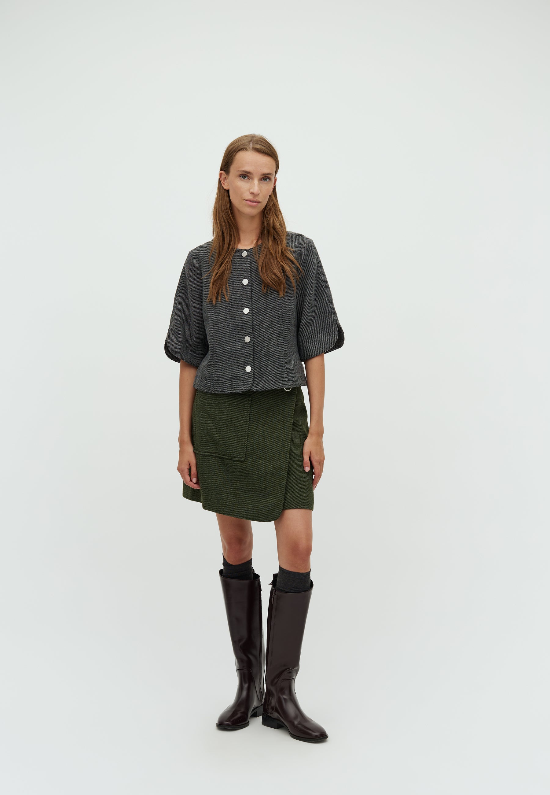Baomin-M_Black Twill_Model_2