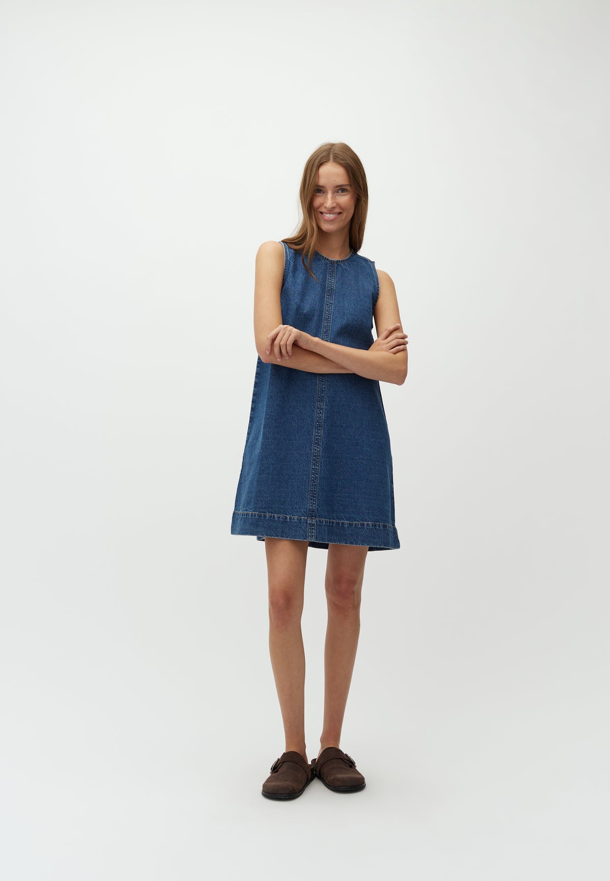 Rhiann-M_Vintage Blue Wash_Model_0