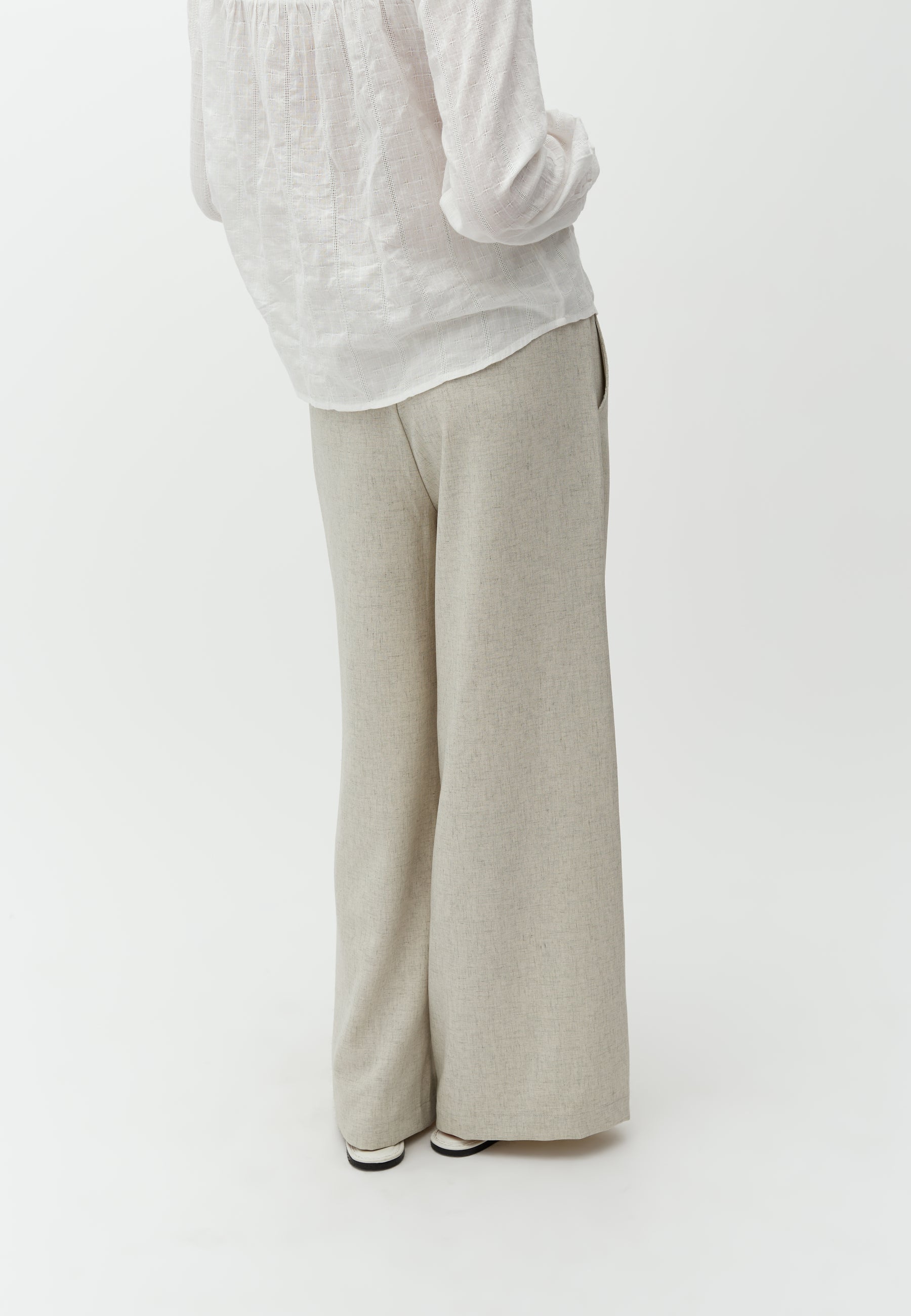 Asaka-M_Sand Melange_Model_1