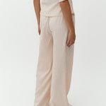 Leonella-M_Alita Red Stripe_Model_1