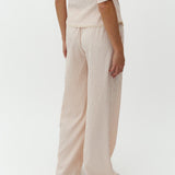 Leonella-M_Alita Red Stripe_Model_1