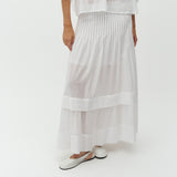 Safiye-M_White_Model_0