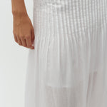 Safiye-M_White_Model_1