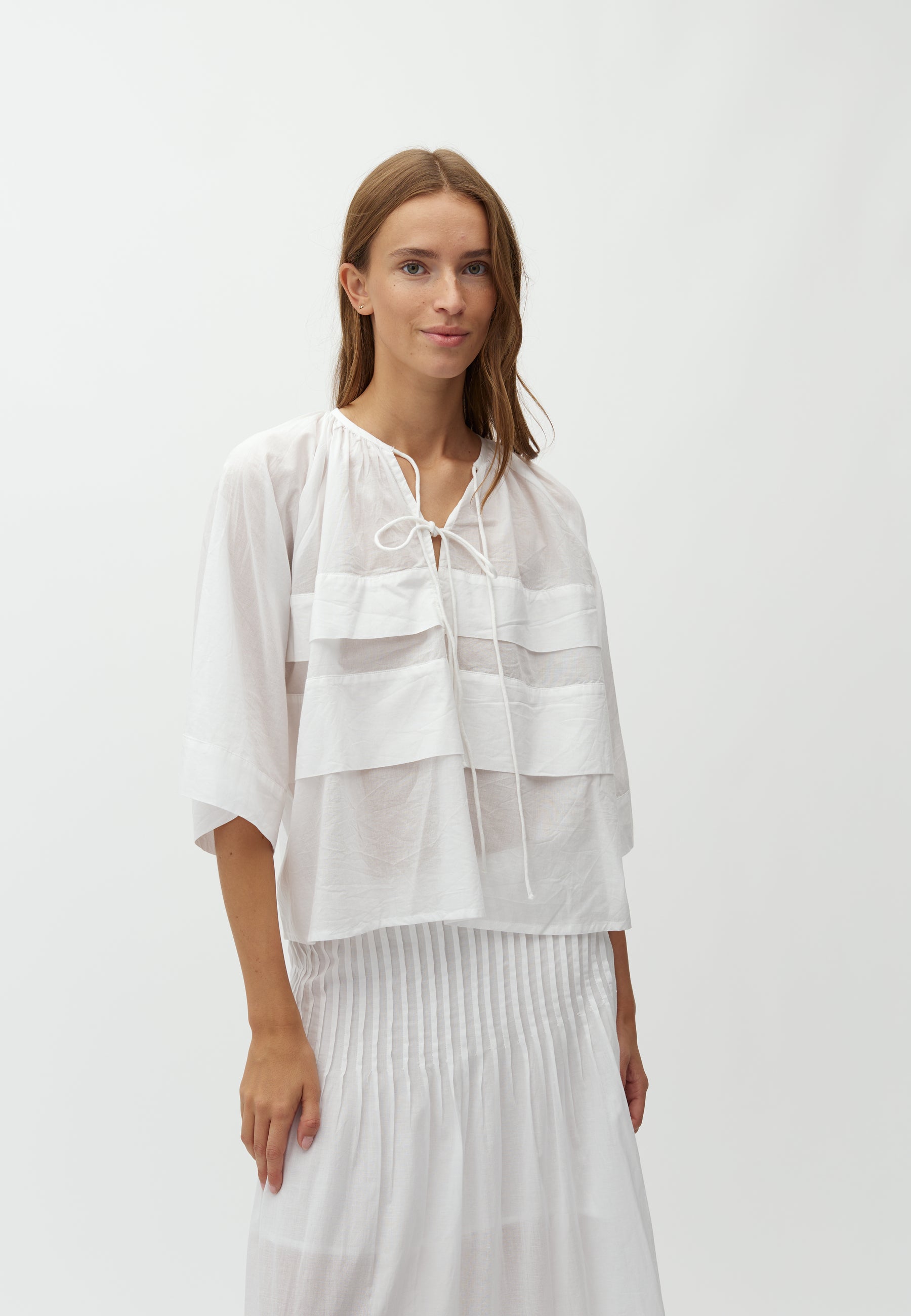 Katria-M_White_Model_1