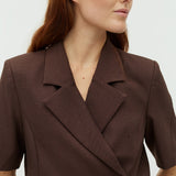 Robina-M_Chicory Coffee Melange_Model_4