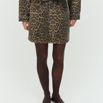 Sahara-M_Leopard Mist_Model_1