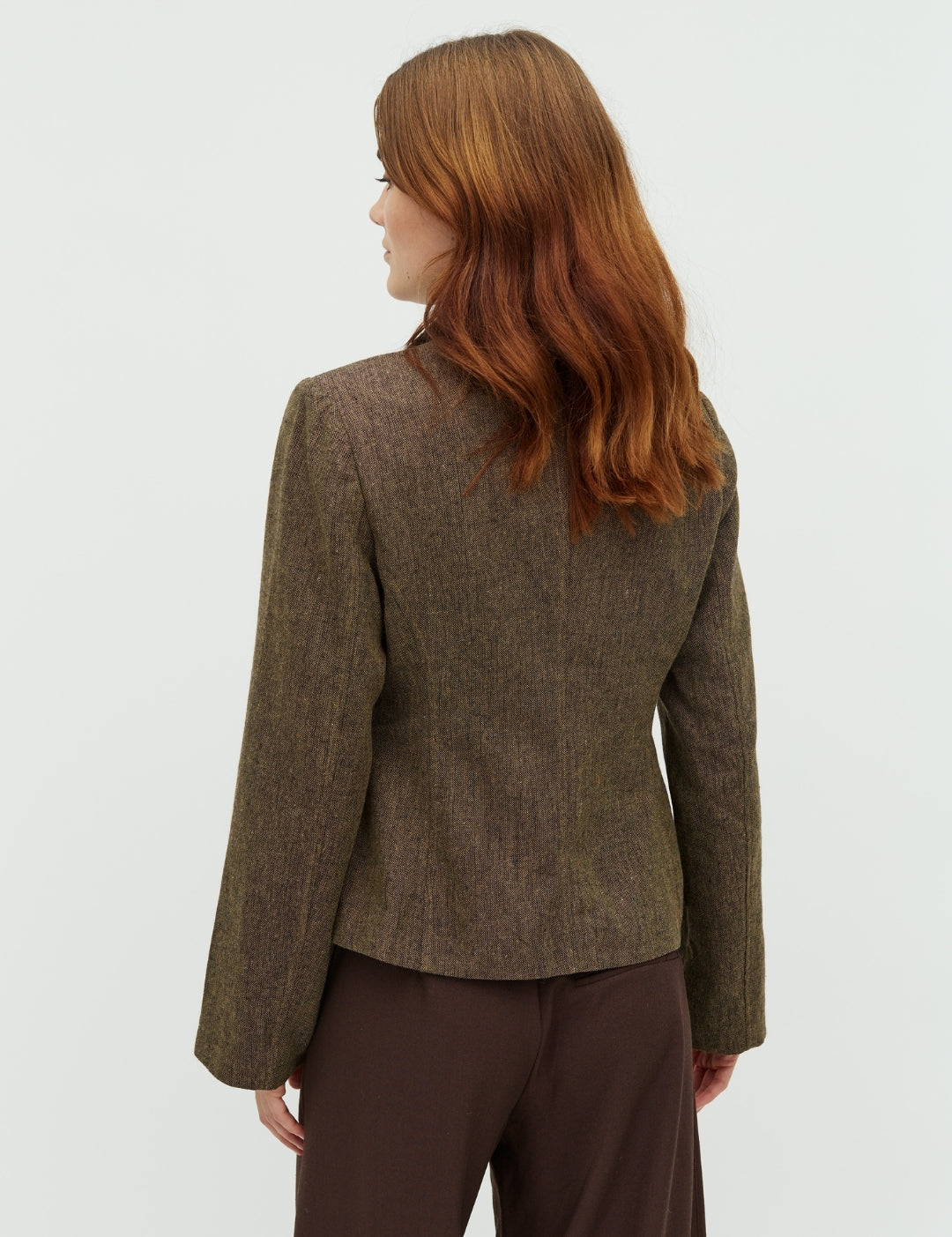 Beratti-M_Golden Brown Black_Model_2