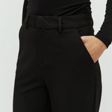 Lucy-M_Black_Model_2