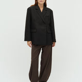 Amariella-M_Black_Model_0