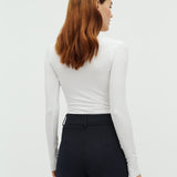 Vanna_Optical White_Model_2