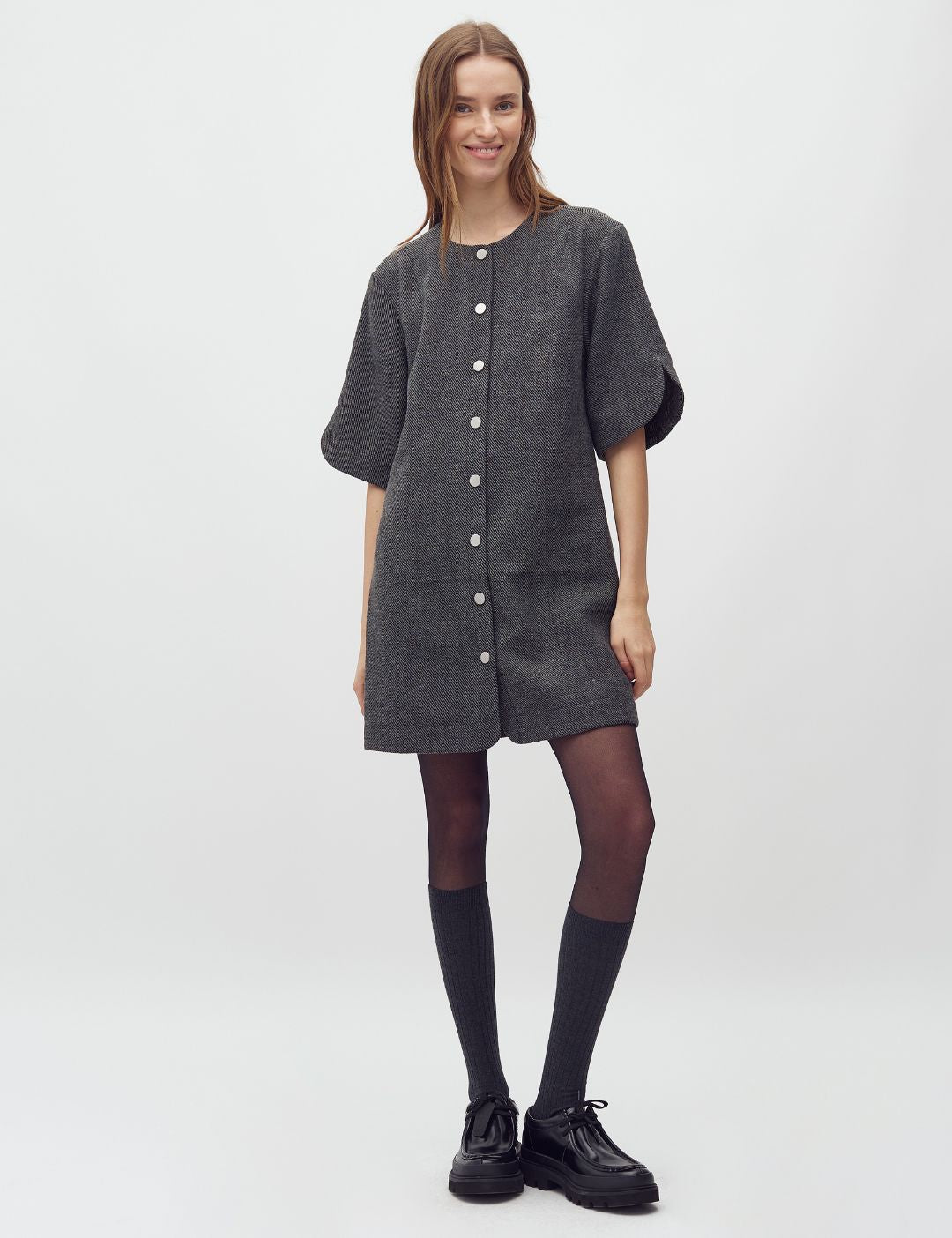 Baomino-M_Black Twill_Model_0