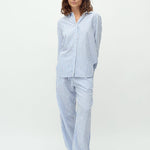 Dalinna-M_Ultramarine stripe_Model_1