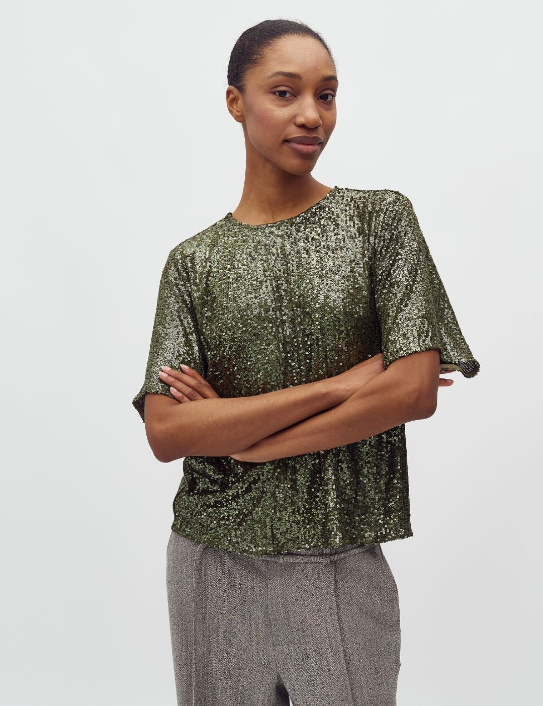 Emrilla-M_Beetle Green_Model_0