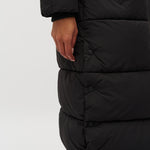 Ela Slit_Black_Model_3