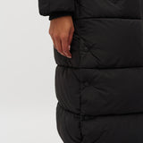 Ela Slit_Black_Model_3