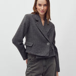 Iva-M_Black Twill_Model_1