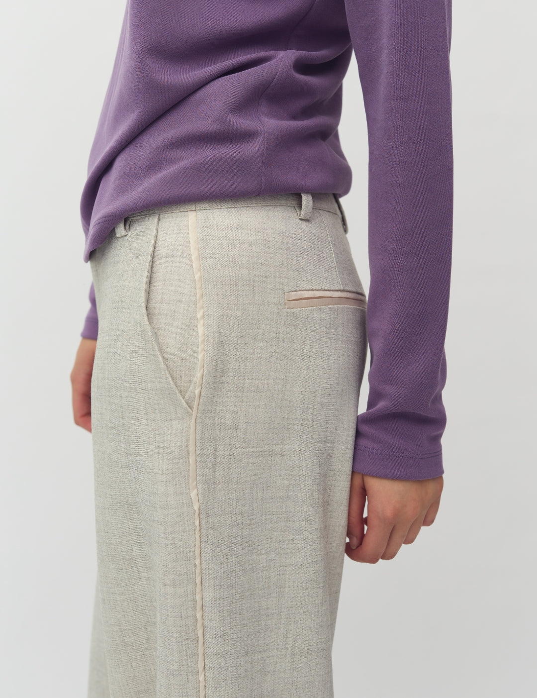 Rasina-M_Oyster Melange_Model_2