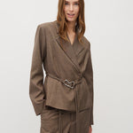 Ivia-M_Chicory Coffee Melange_Model_0