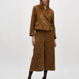 Iva-M_Cognac Brown_Model_2